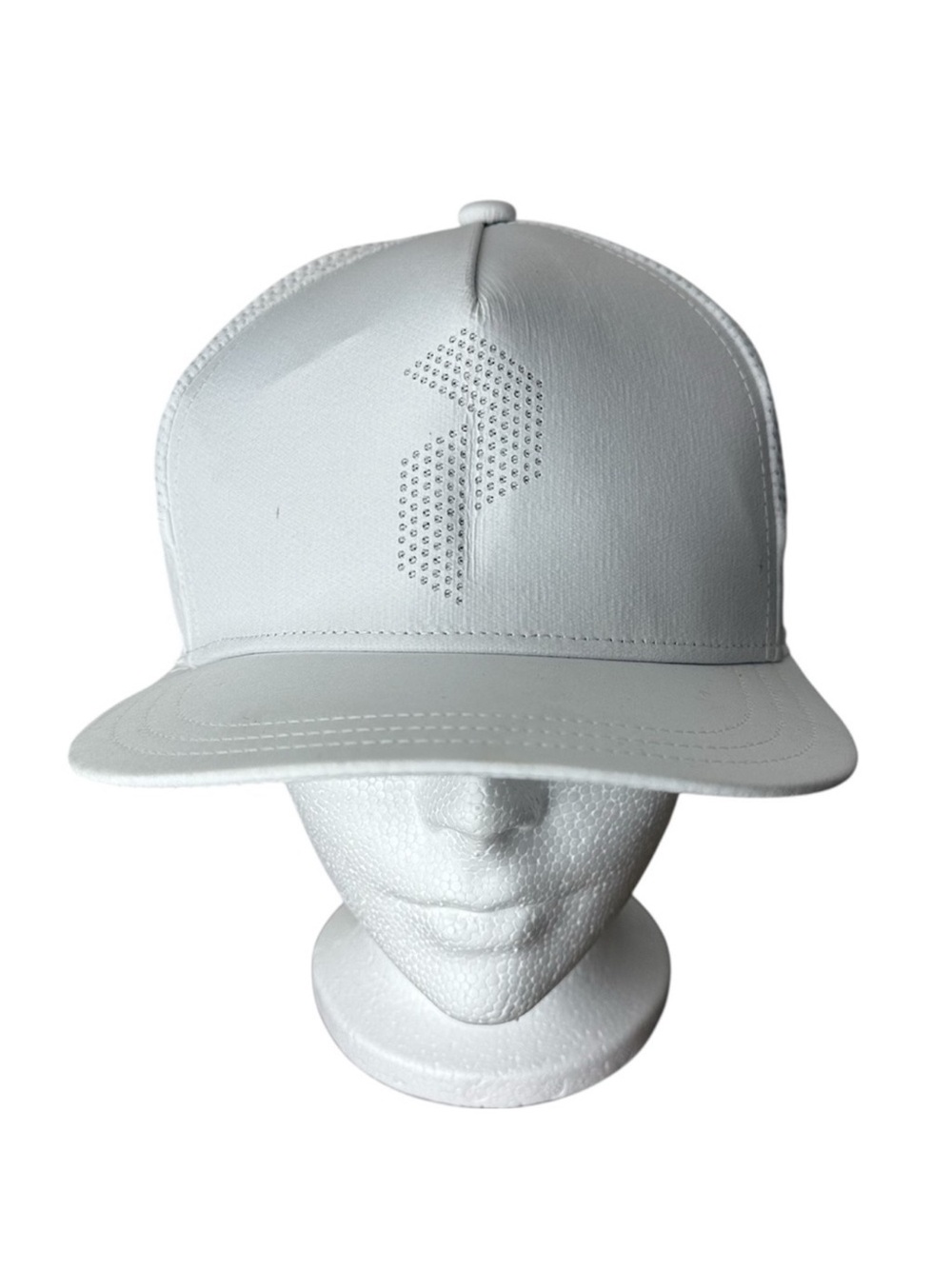 PEAK PERFORMANCE White Mesh Haul Ball Cap Hat Adjustable Breathable Fitness Golf